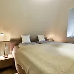 Kuschelnest Unter Reet Mit Pool Und Sauna *